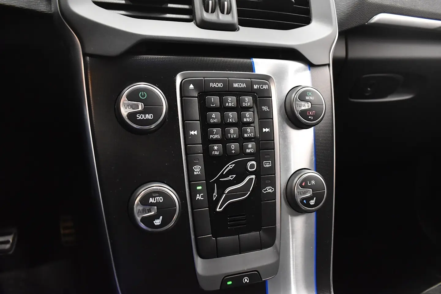 Car Image - cry0XoROoT7OsgQas8mGt