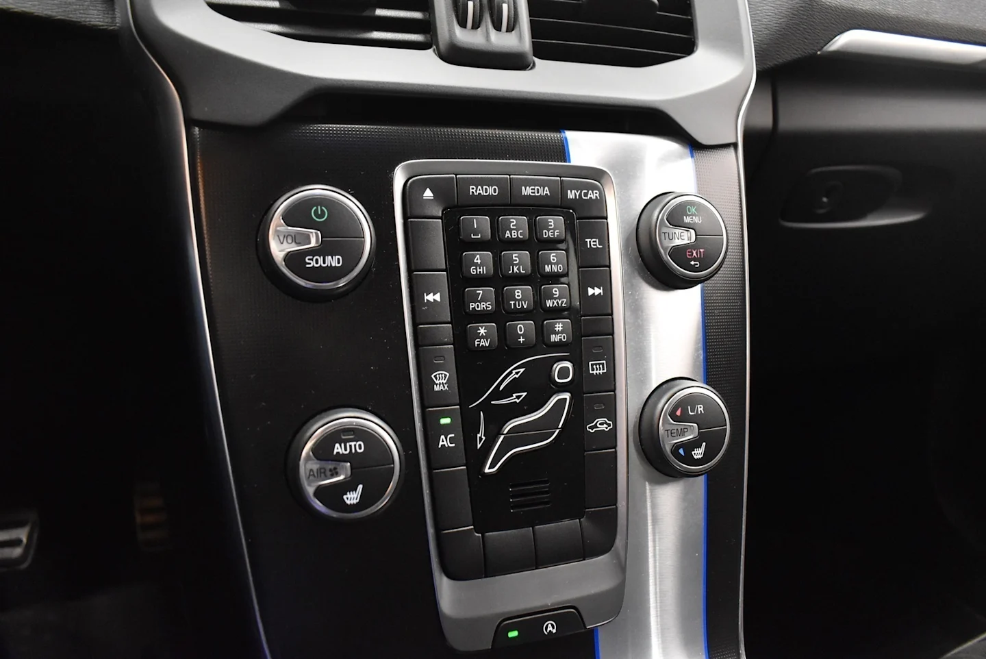 Car Image - cry0XoROoT7OsgQas8mGt
