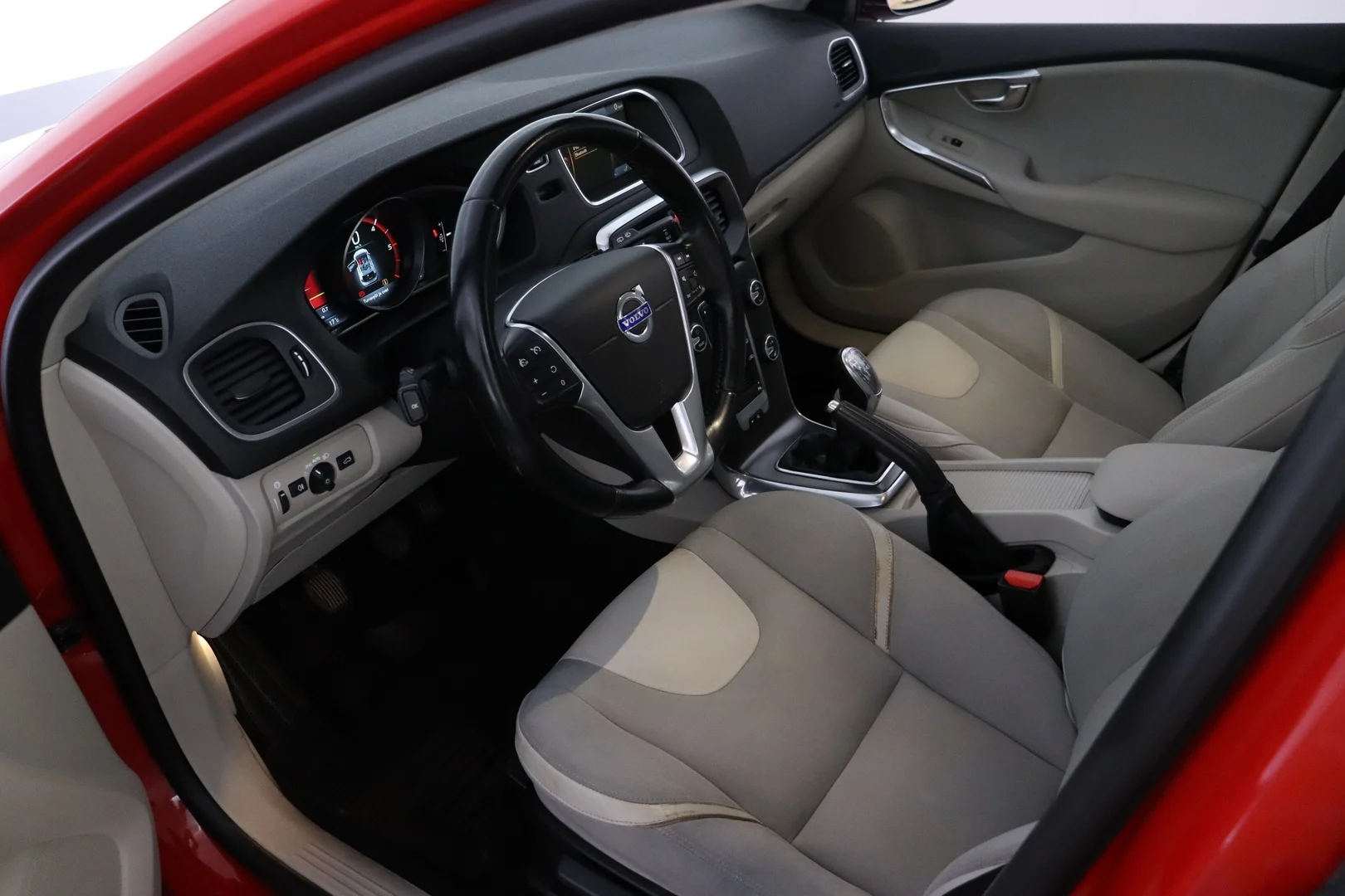 Car Image - 2pso3SBrKftnvu30DWZIsr