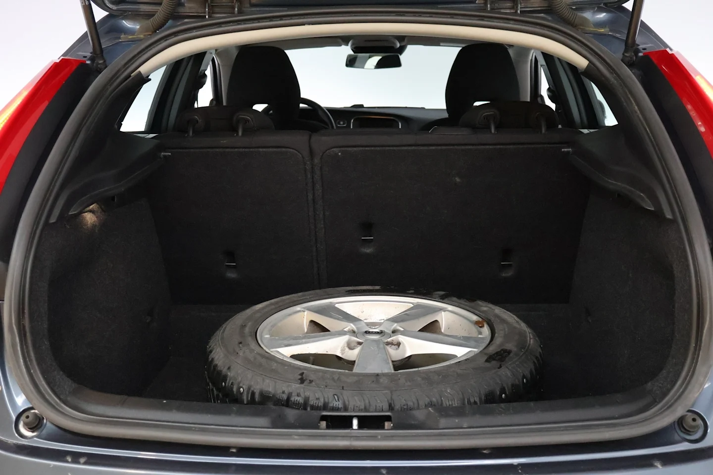Car Image - 1nRw2r5FBTmiQQGpaHdzPR