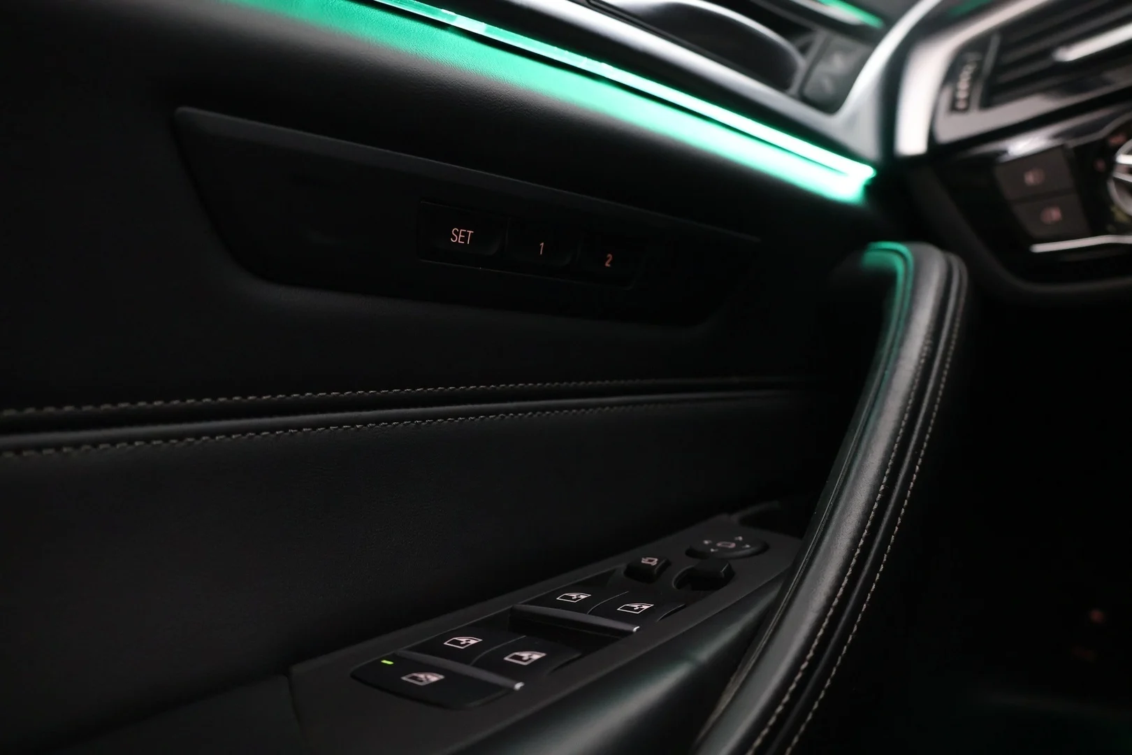 Car Image - 1AknwlfV9pHz69FU635m9z