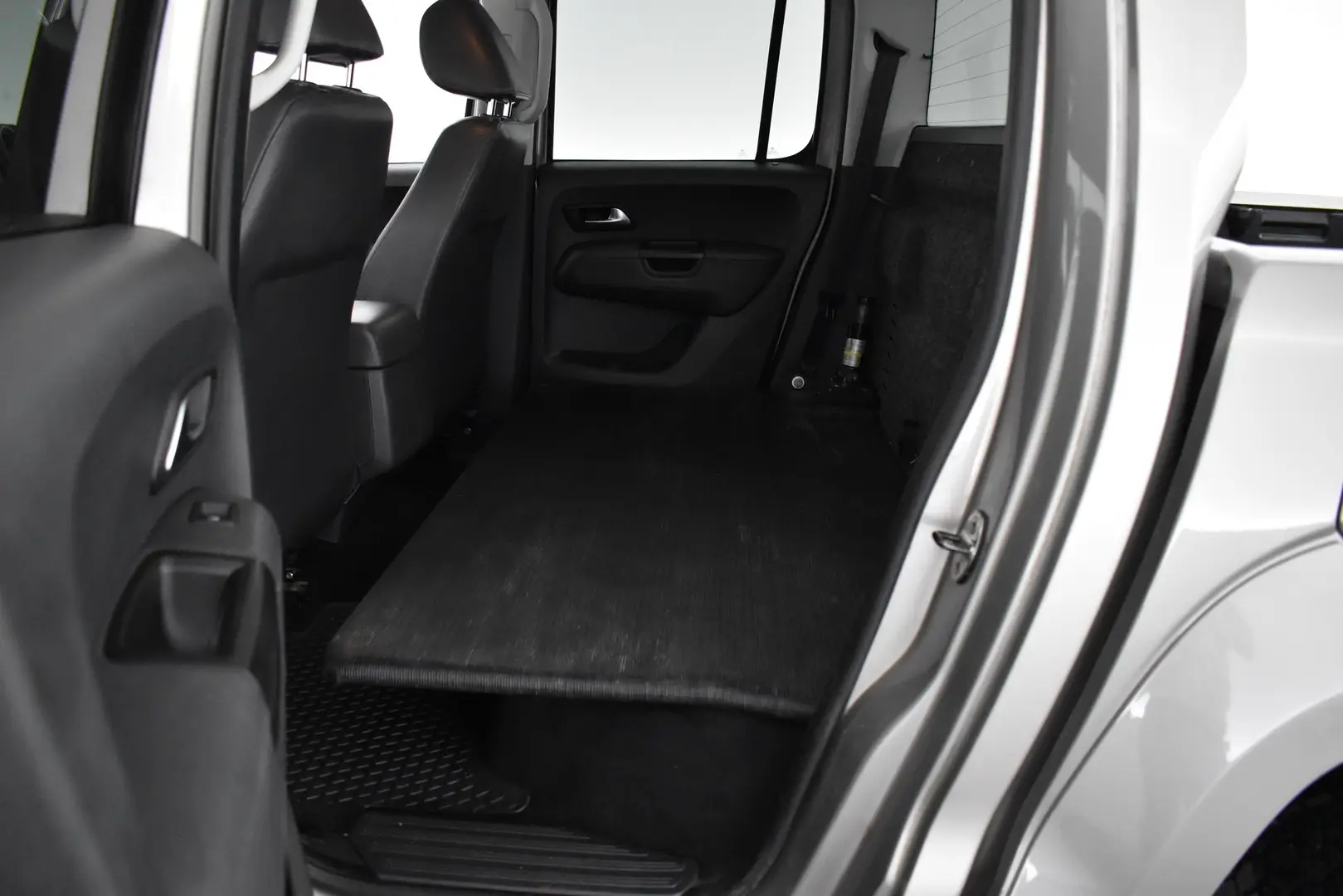 Car Image - 1h1WcGNwmrborkENWJstgp