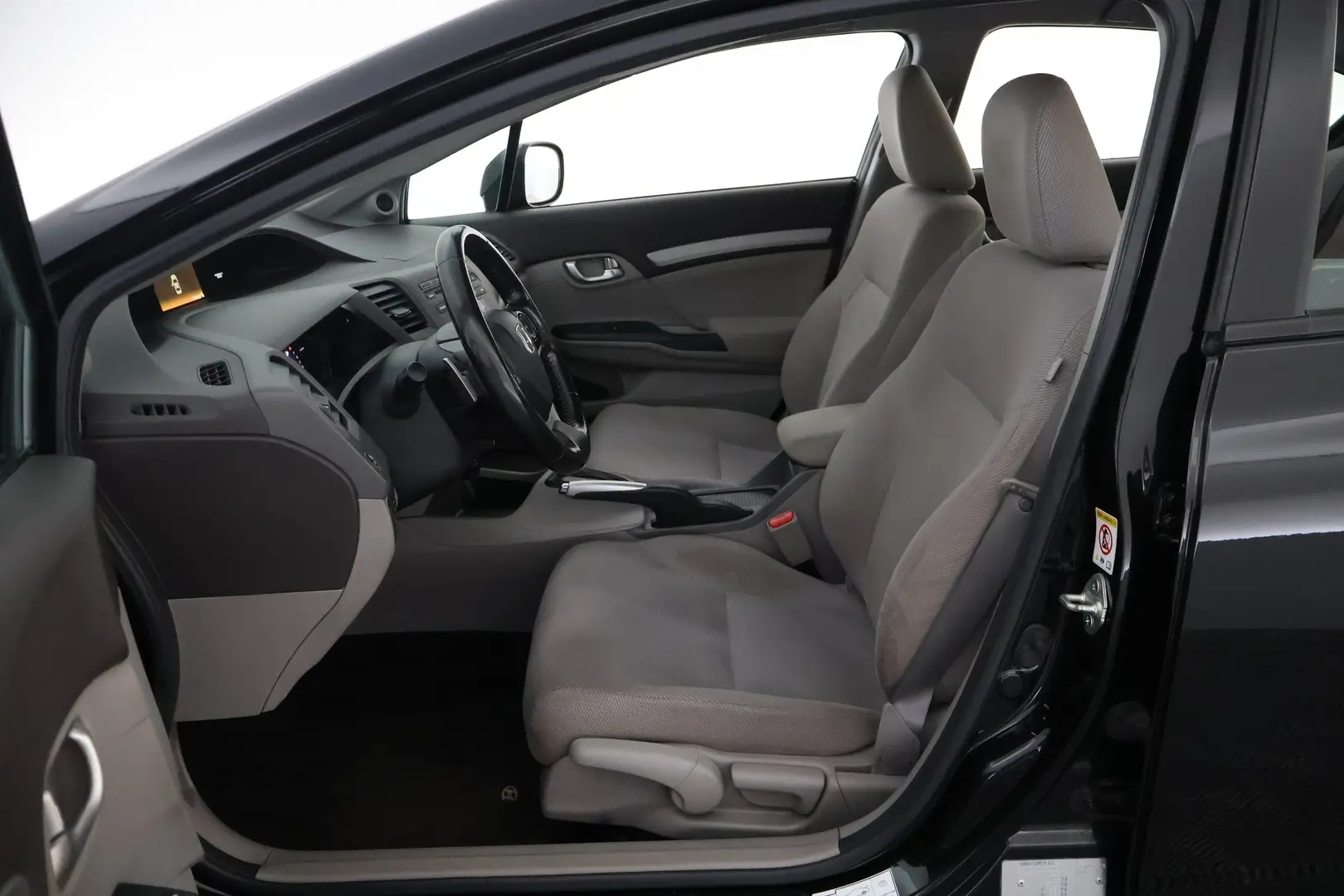 Car Image - 2bYbWG85PbLUVB0BaFHQb1