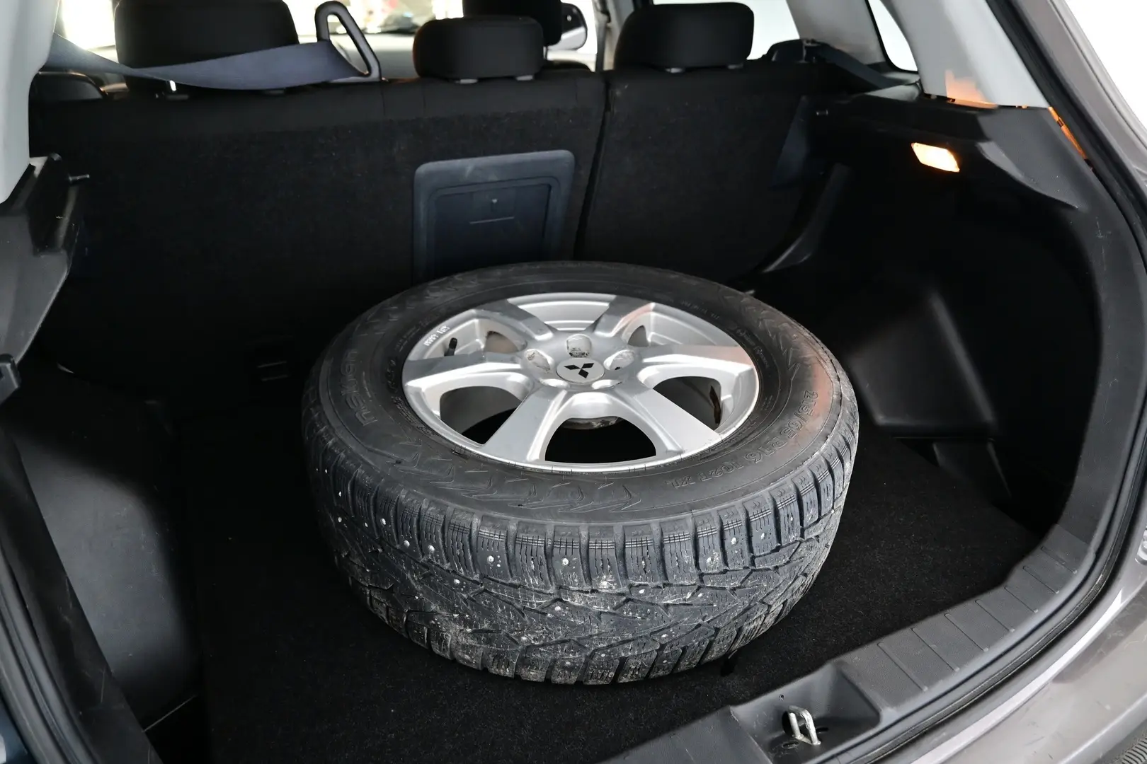 Car Image - 6vQM9PykTyJm3QMXMQooJk