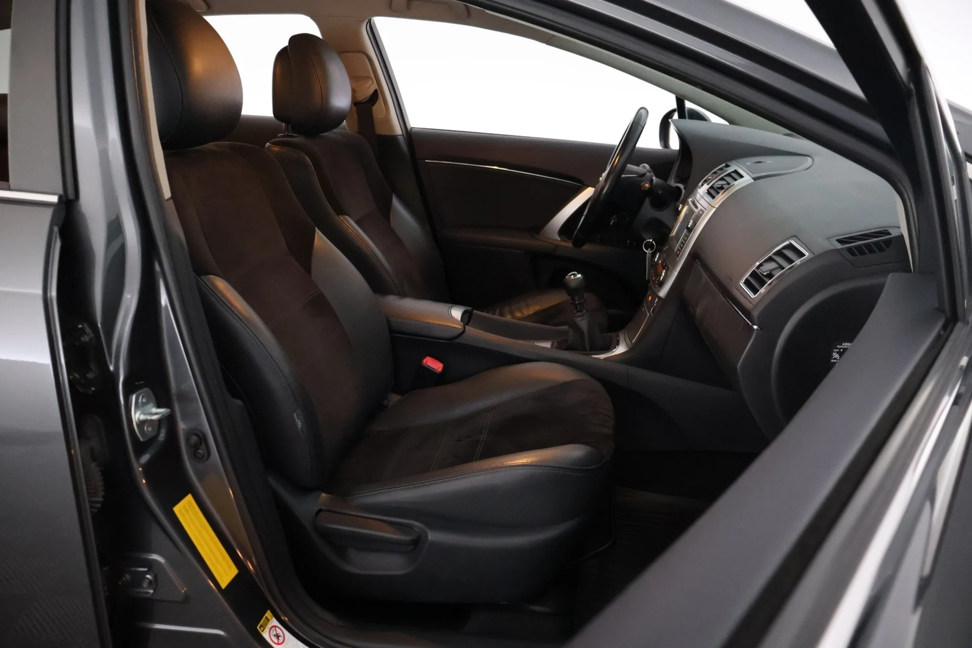 Car Image - 3tLBm4AQw2kYYvEkw3ywuQ