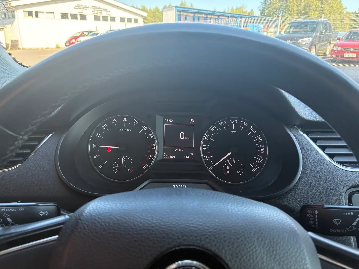 Car Image - 5ArKUb0eBEtdTCjbCAXT1l