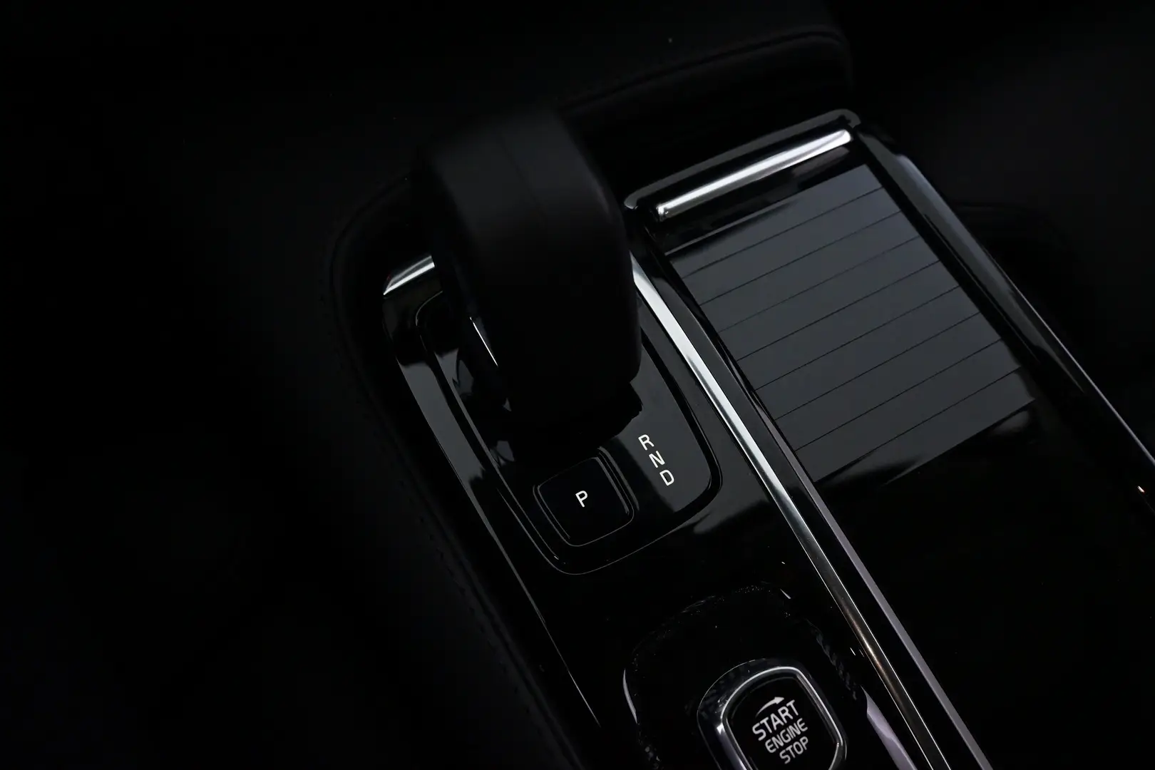 Car Image - 6kwnhe5ZbbolU6JFpTxfH9