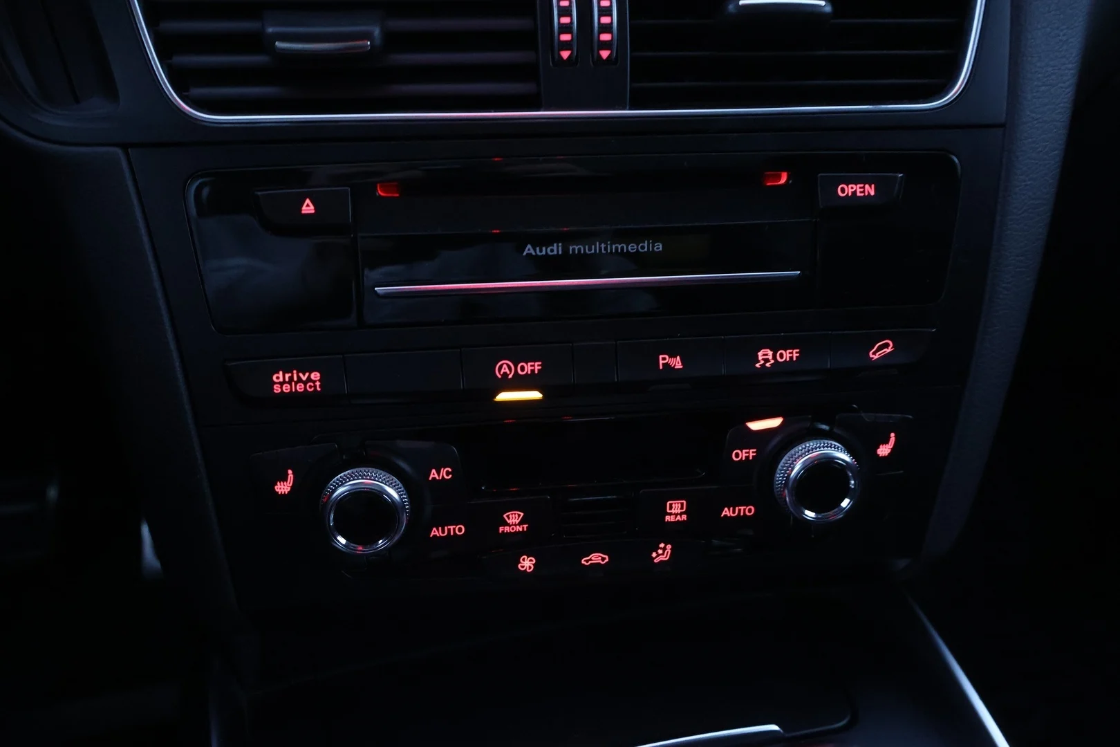 Car Image - 5FFwLYljLuaS9qavQNVr0O