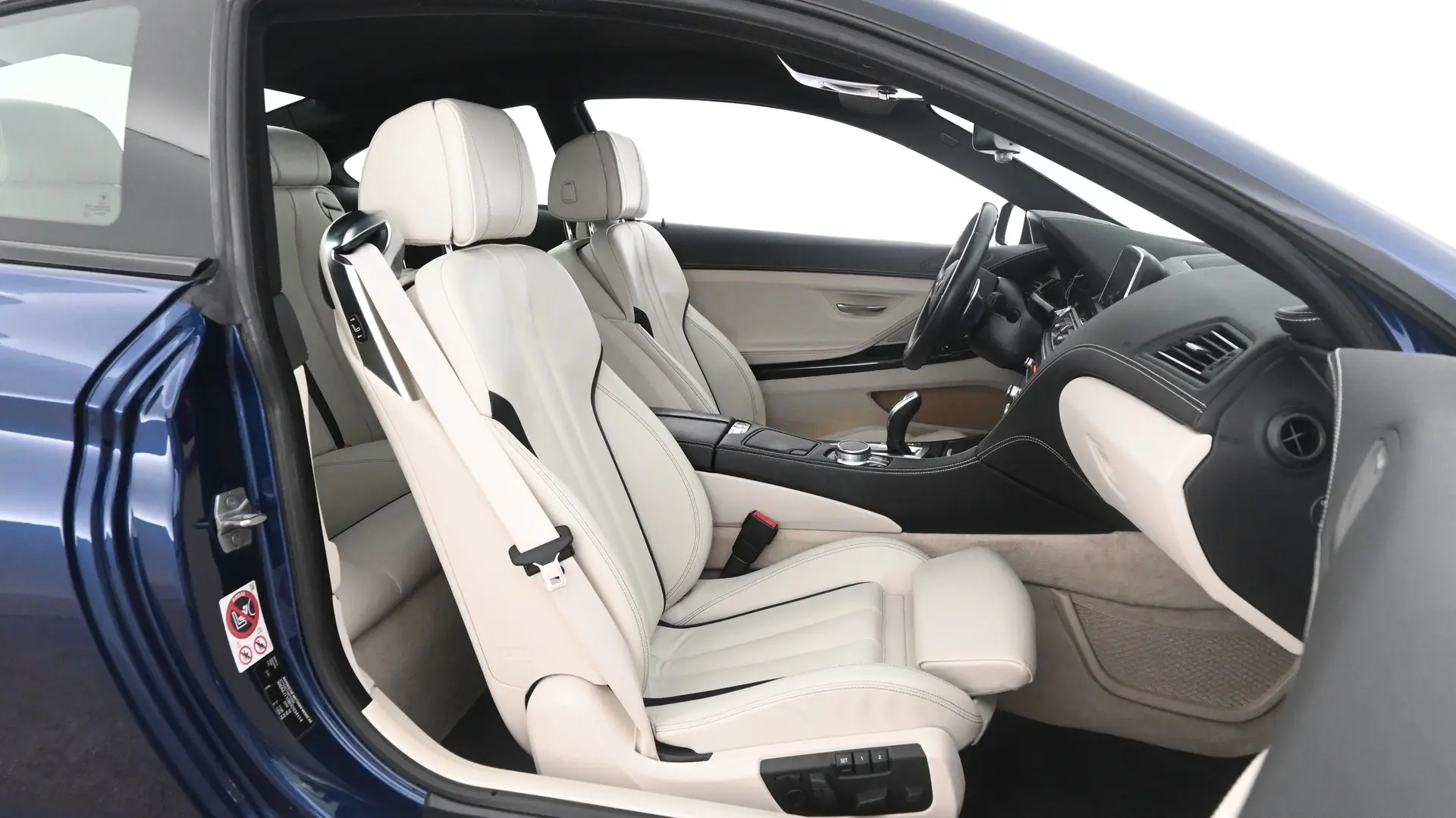 Car Image - 2KxGU6n3yRiYt79PdXljEY