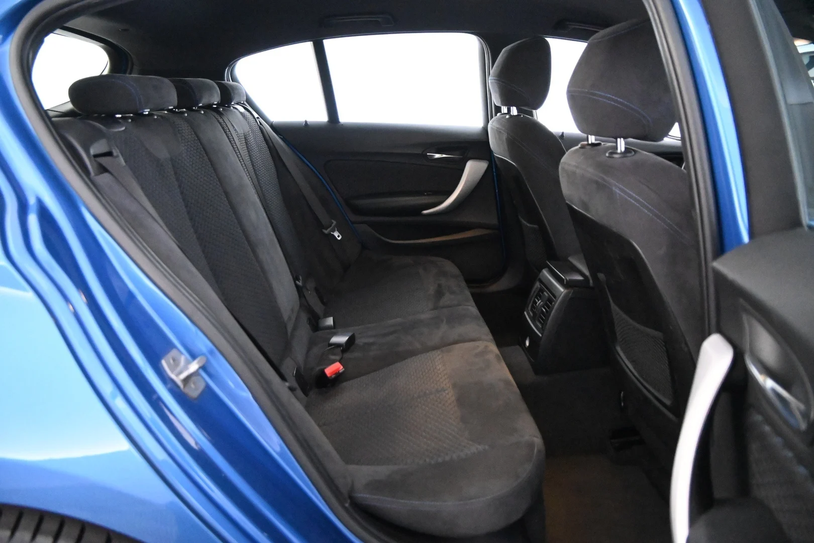 Car Image - 3KRQvnYo9lt17IMCxaKNyQ