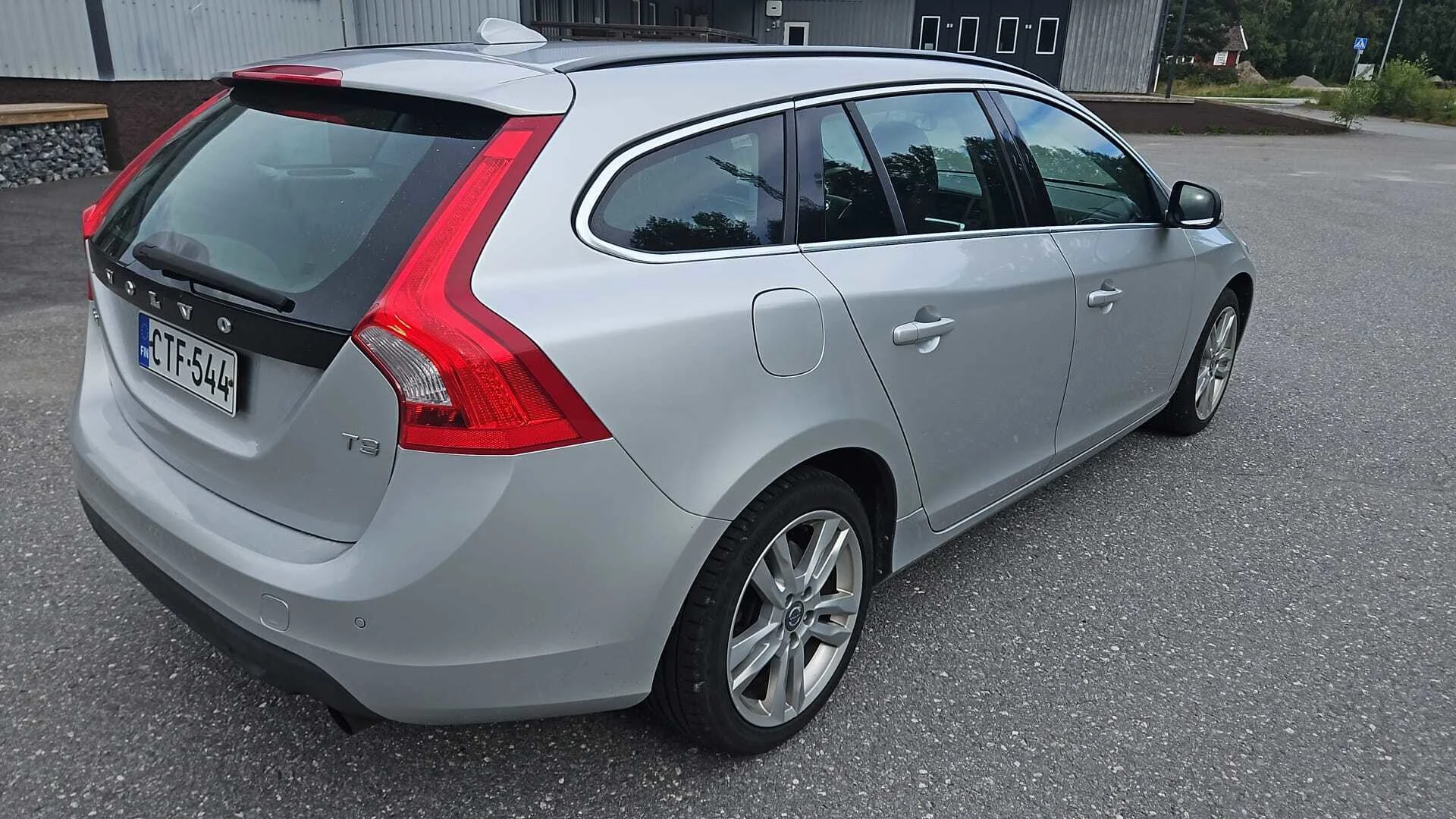 Car Image - 4wx8H9pnSmmGN5J0GVAWTJ