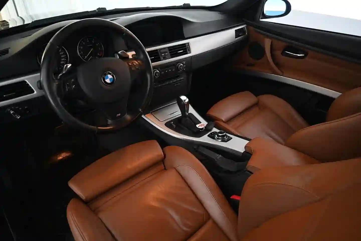 Car Image - 5CDQKyqHkMjwJzbqp5FJgA