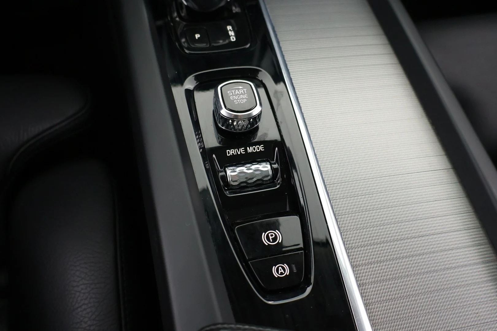 Car Image - 62YYDDZVD697q9Q9emPRoG