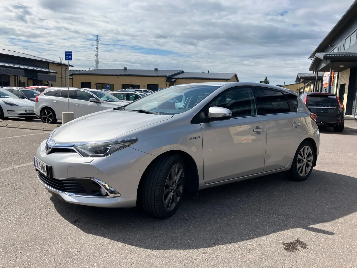 Car Image - 5TfhC5Zui6wQ5GUZ7k8Xtb