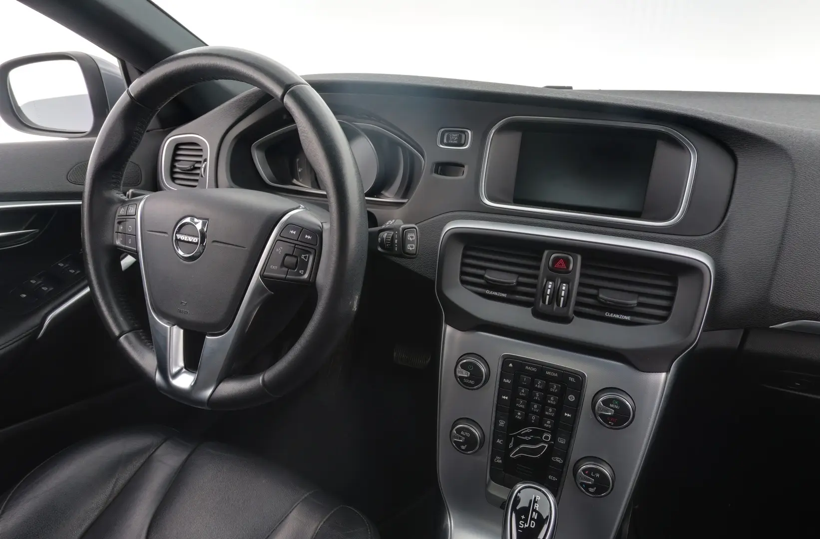 Car Image - 3QRIzCRTL1kW64cgPsKop0