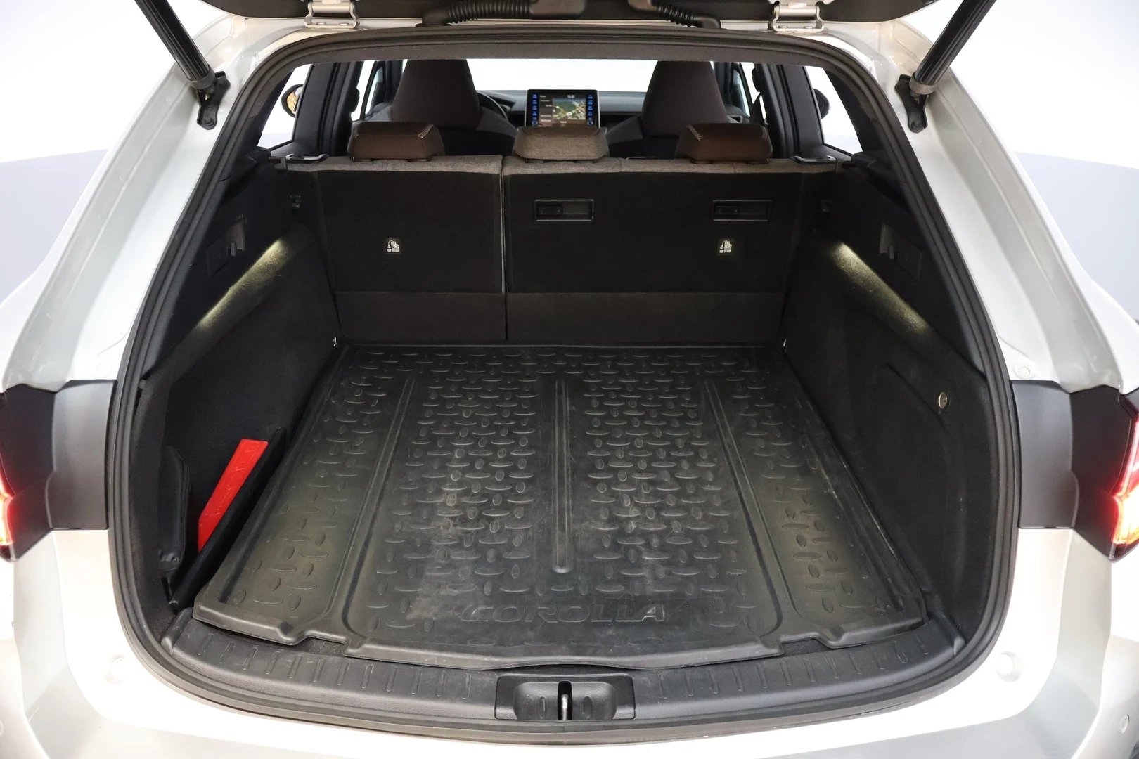 Car Image - 2mUEuNgPrHvw2WKmwPcvy7