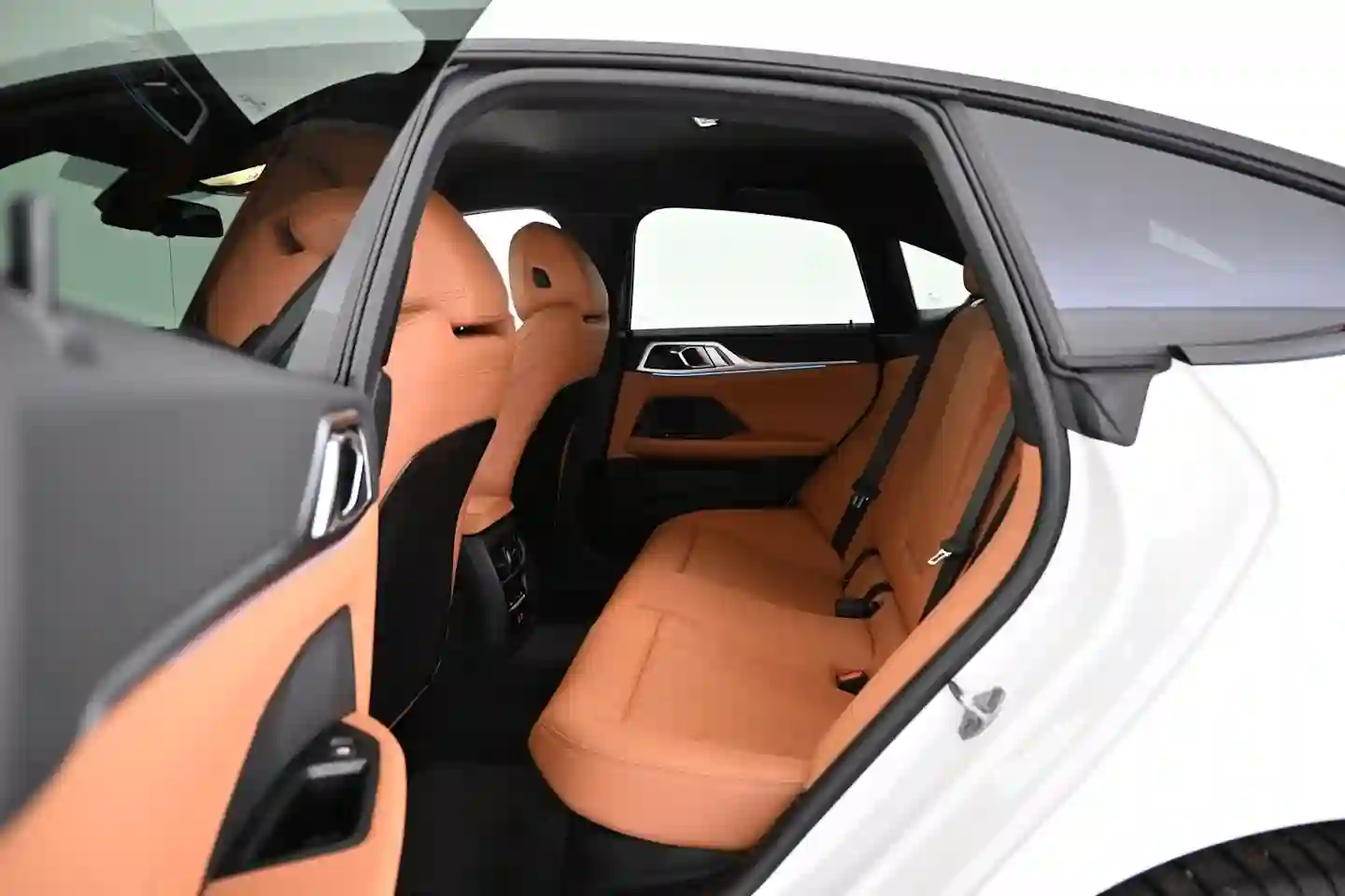 Car Image - 3OipEAFjXyLf0DoEVvckme