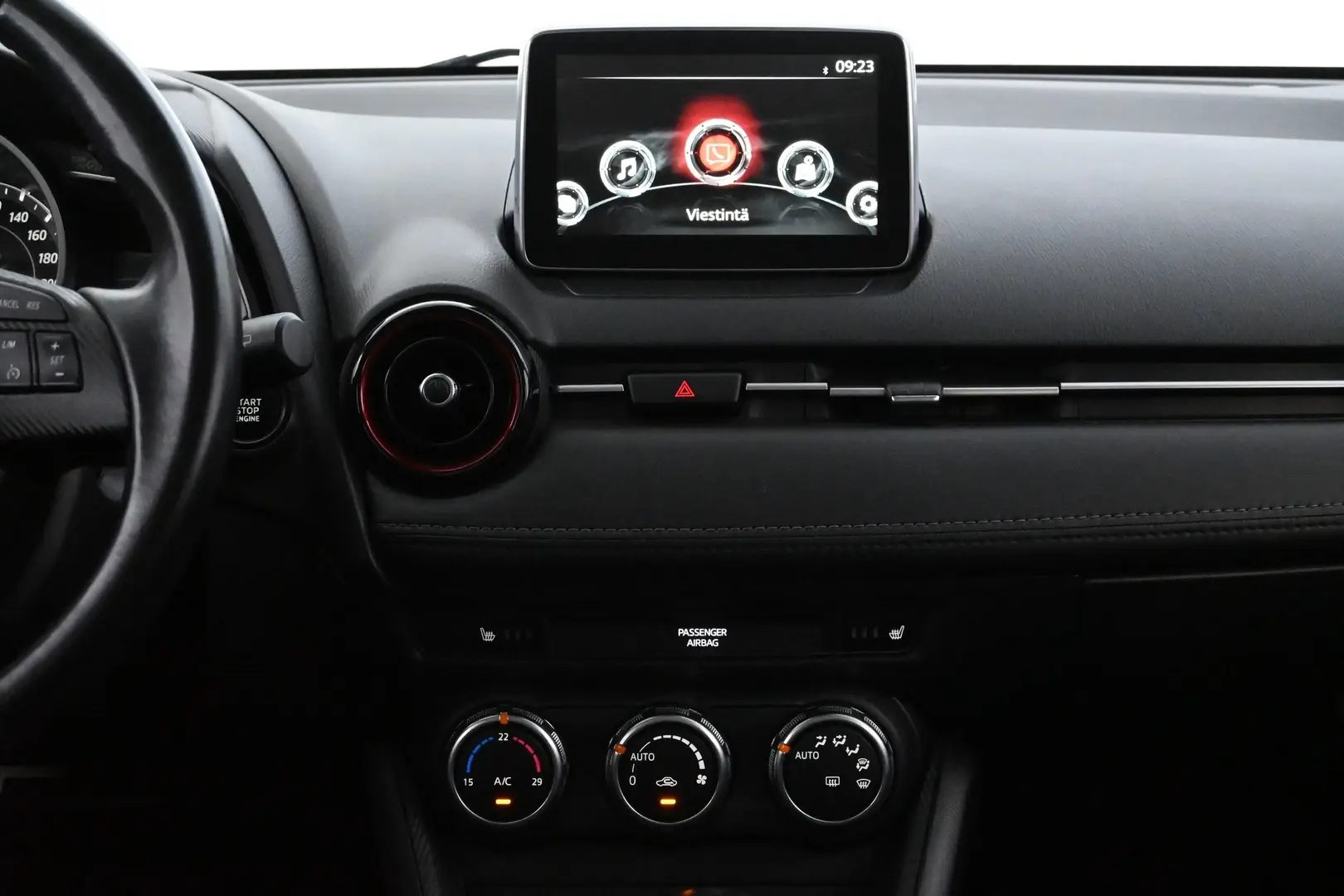 Car Image - 4pZw8C4aLOLzIDfVtfu5Eo
