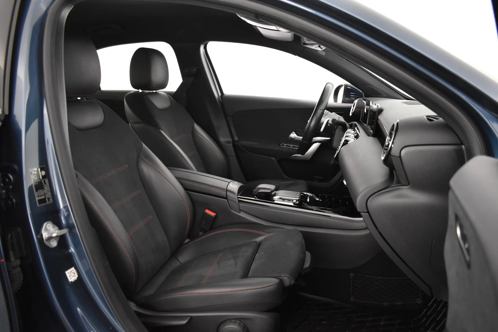 Car Image - h0vGwPMAtGXtpUC5ciJ4k