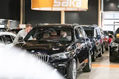 Yli 80 % myydyistä autoista on polttomoottorilla kulkevia ..