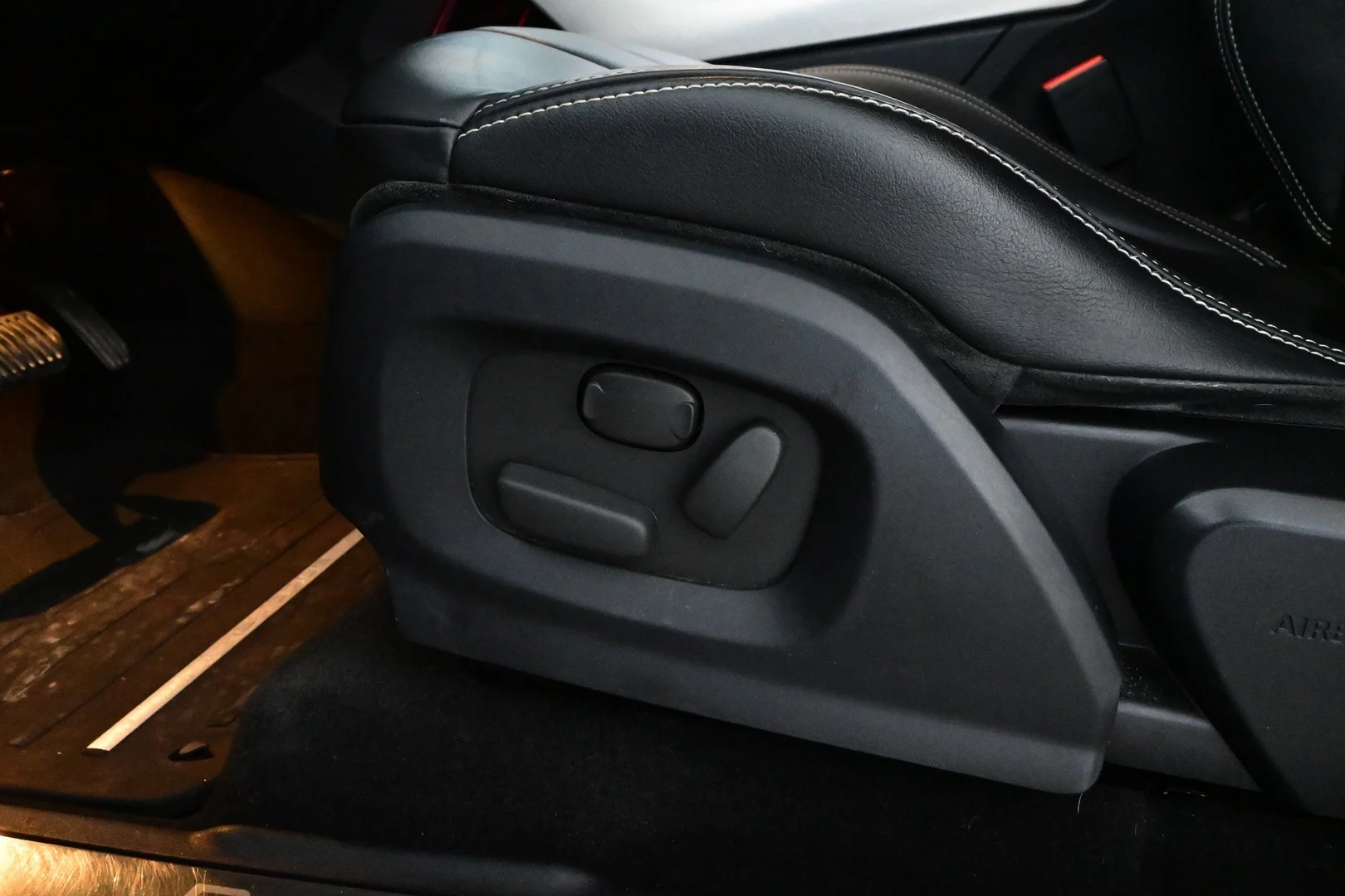Car Image - 6jb5Ym1TZ6vFJgFb1FComq