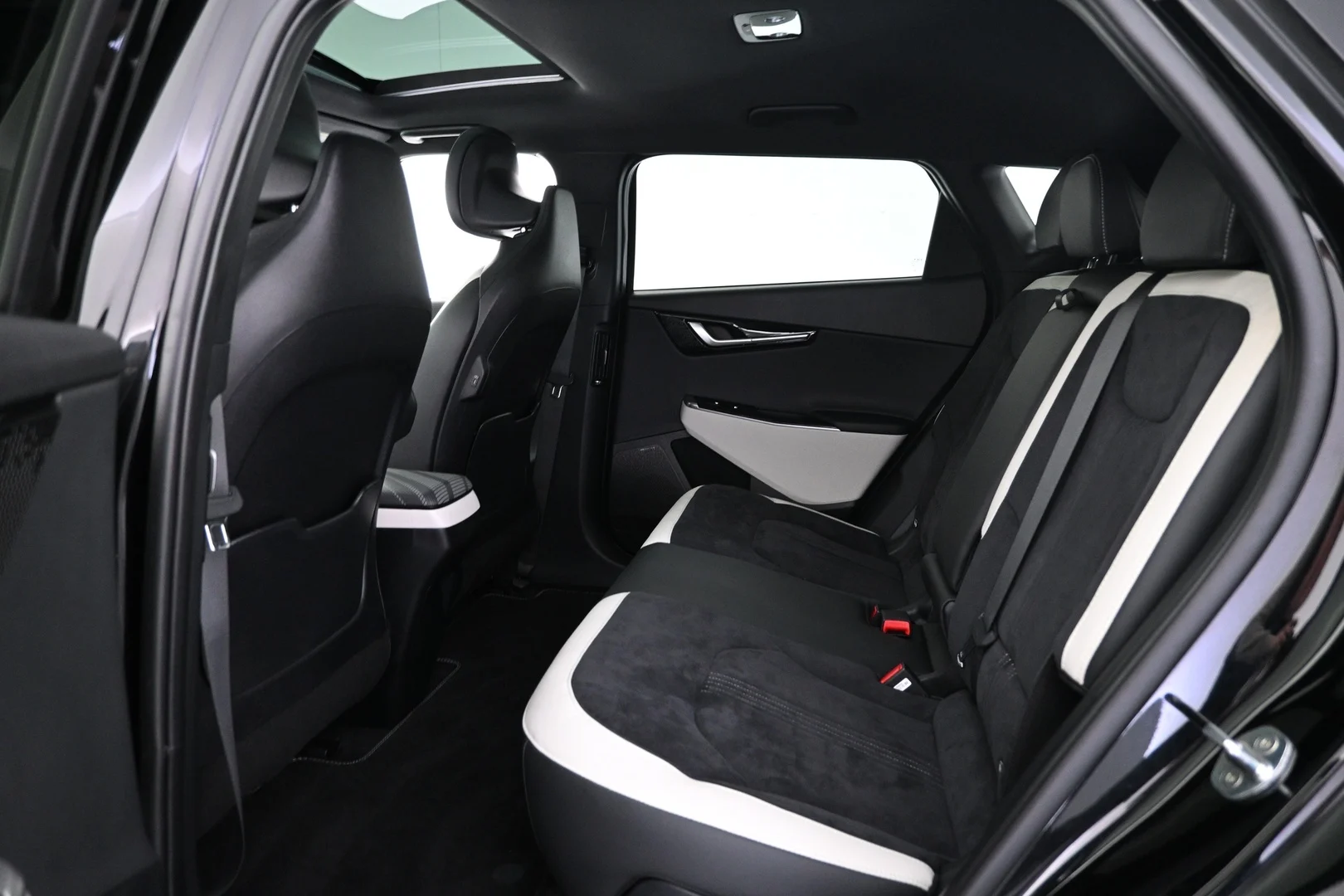Car Image - 7JxozDjl2VUIWgk1zMPZHp