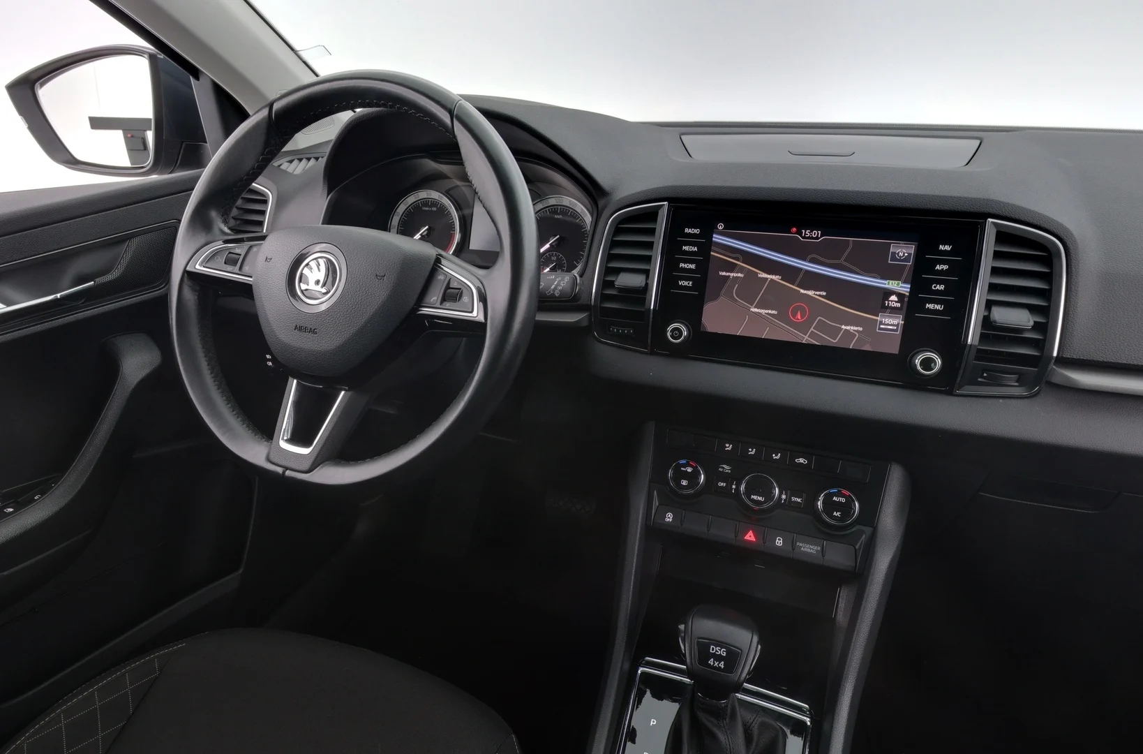 Car Image - 27ApwB9vBT6s1x1Sry2OyV