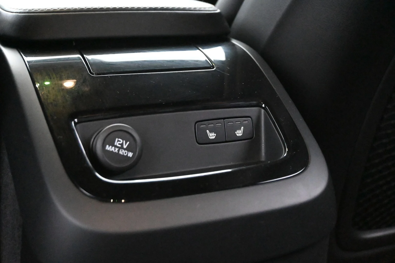 Car Image - 10Vrtq7D1rDmDQvZvlNR1A