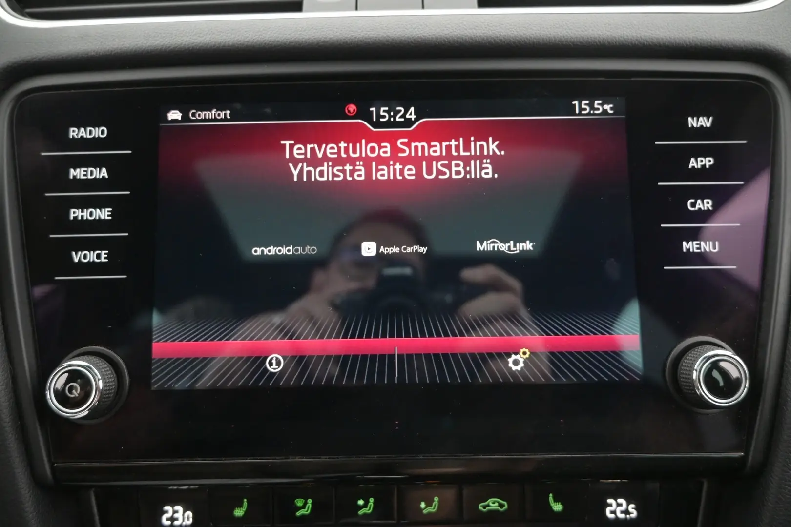 Car Image - 64V3zn5lWc1QItdJFCDJkl