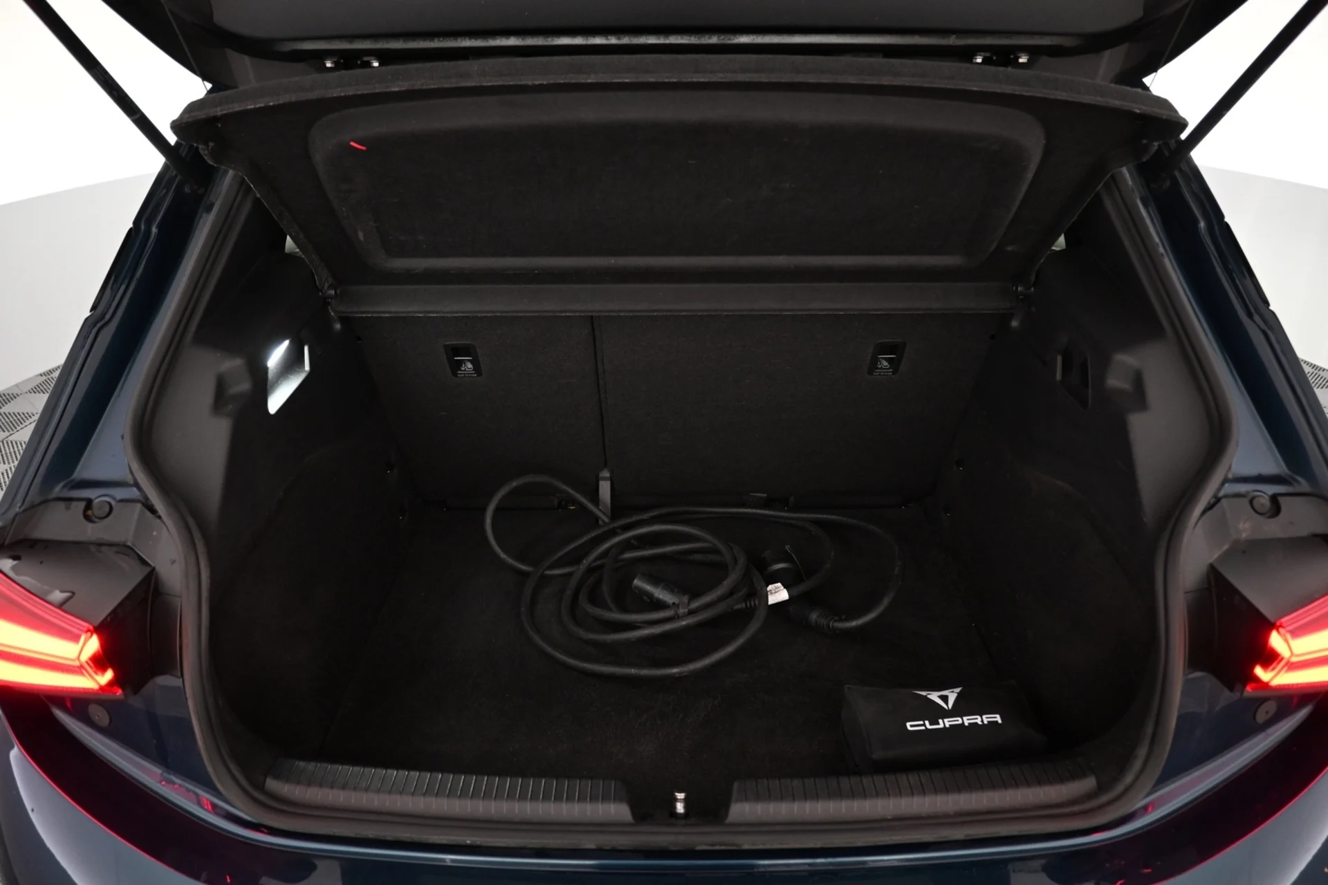 Car Image - 3THDohmwobnJBFyquYt0kX