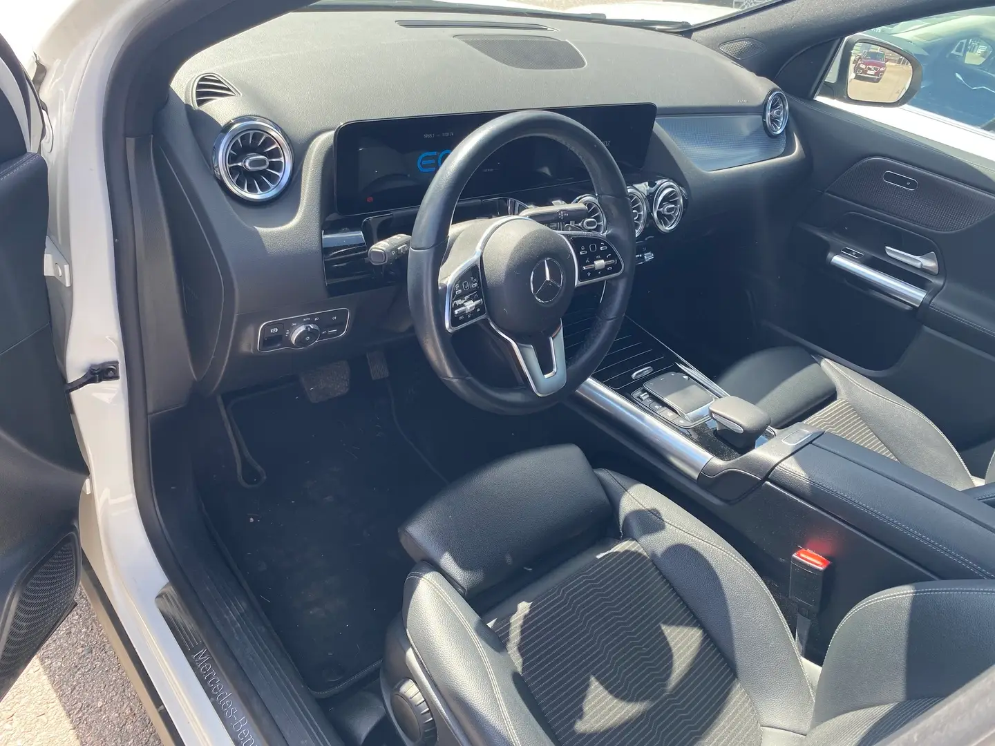 Car Image - 3DCNYXpGHMp0SLcFZ0qeWR
