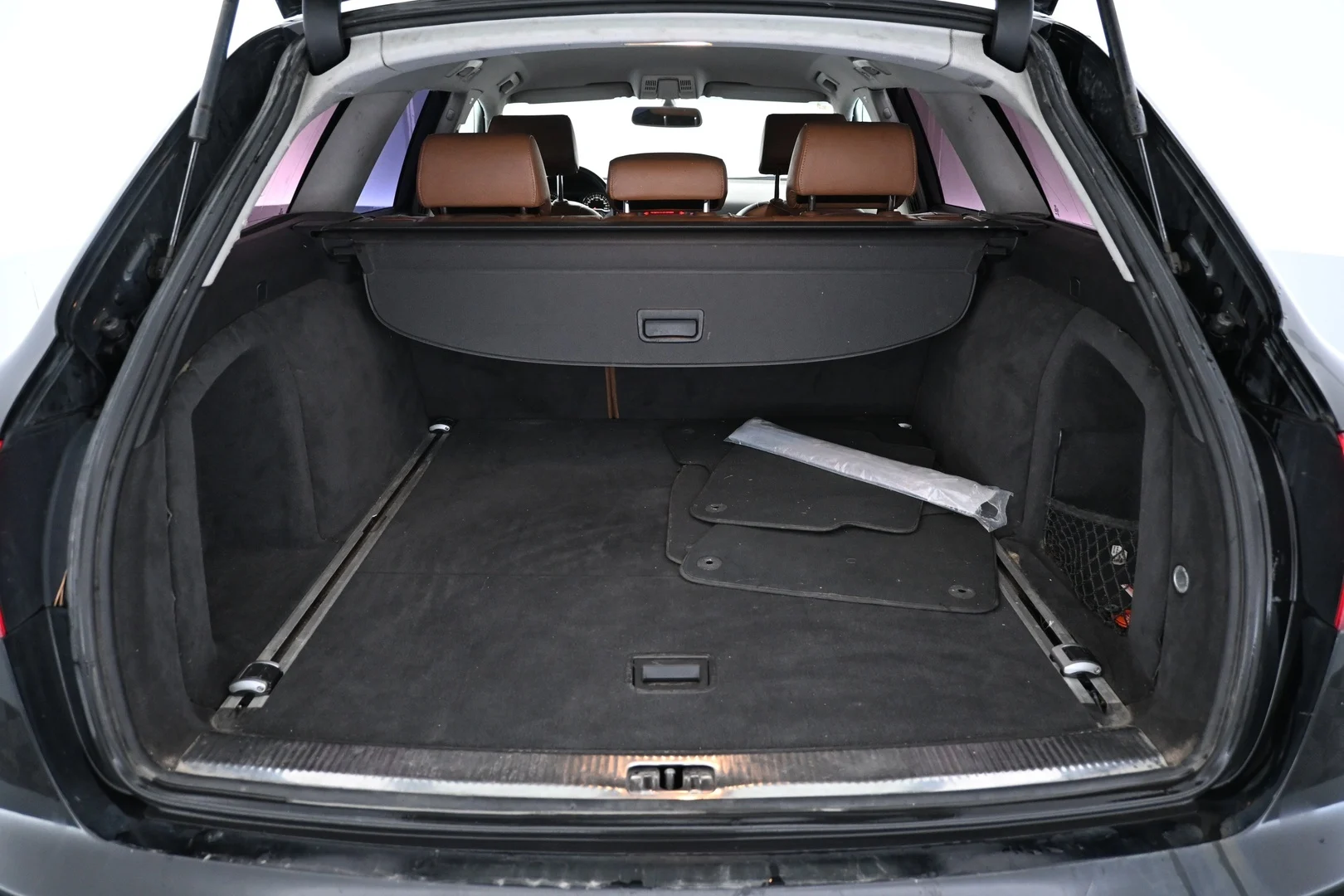 Car Image - 6QY0sxa5MjaTUbjuTIXbFM