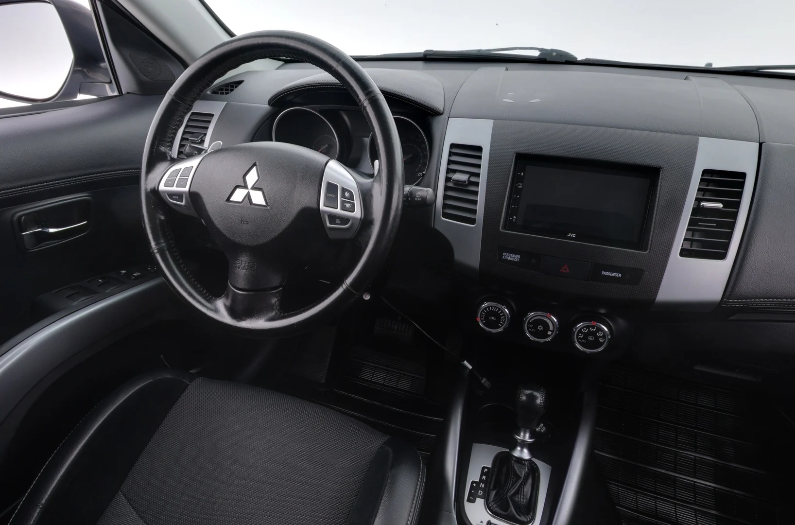 Car Image - 5dBpEBPSdi3MW7BibKZHNE