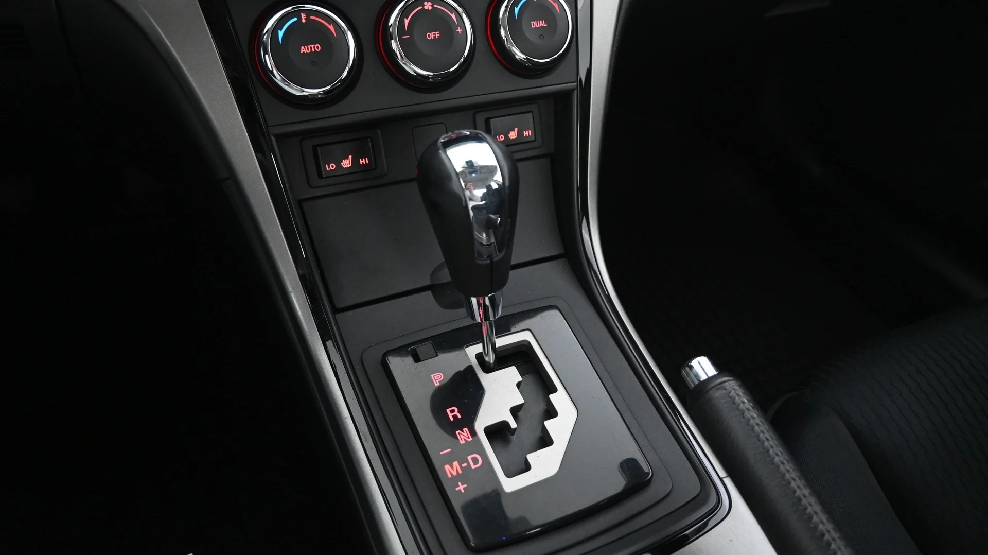 Car Image - 2TDtXUXSNIdA7CeeDf50sr