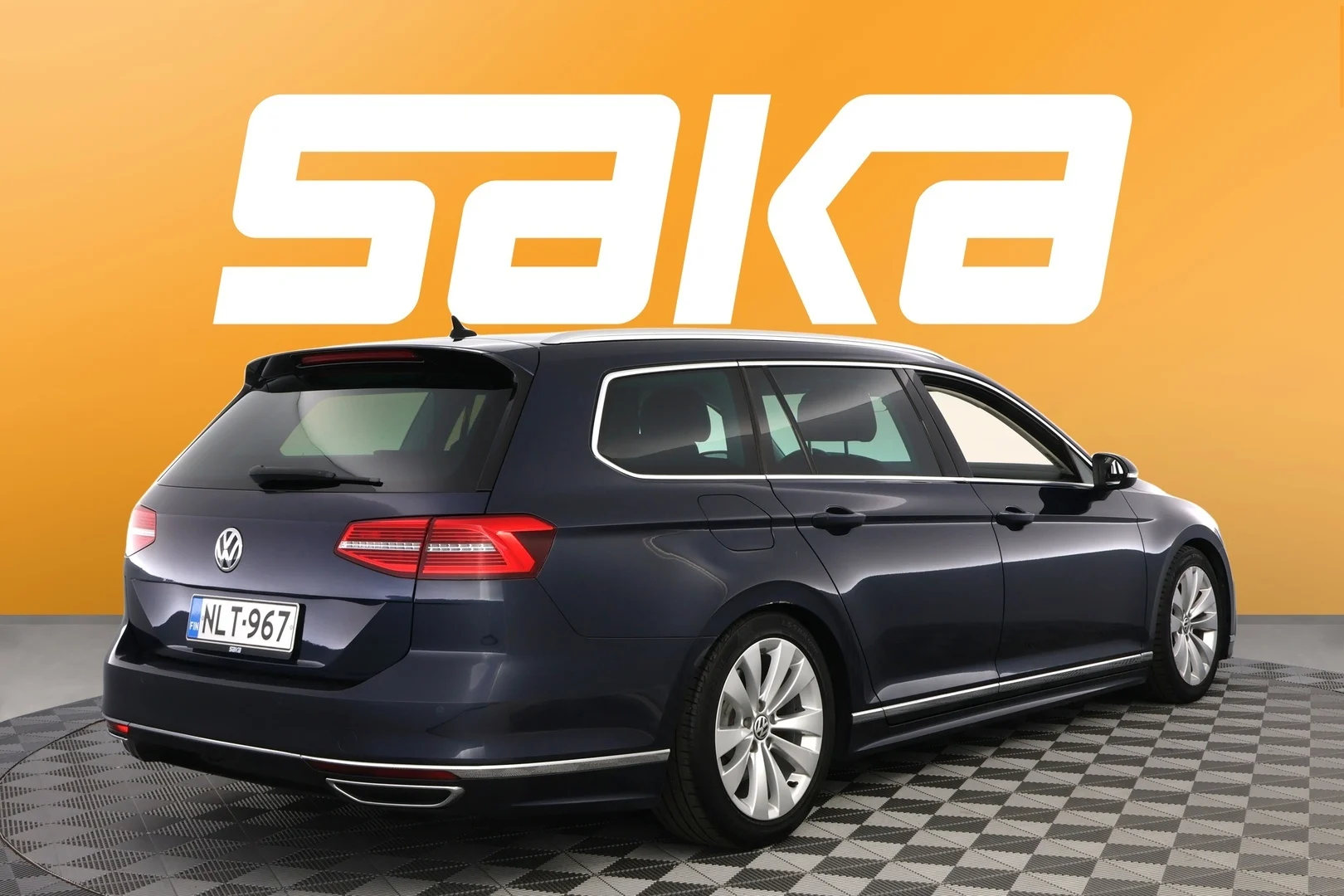 Car Image - 5wxplT5sKTbbz5Ekp2Jpn9