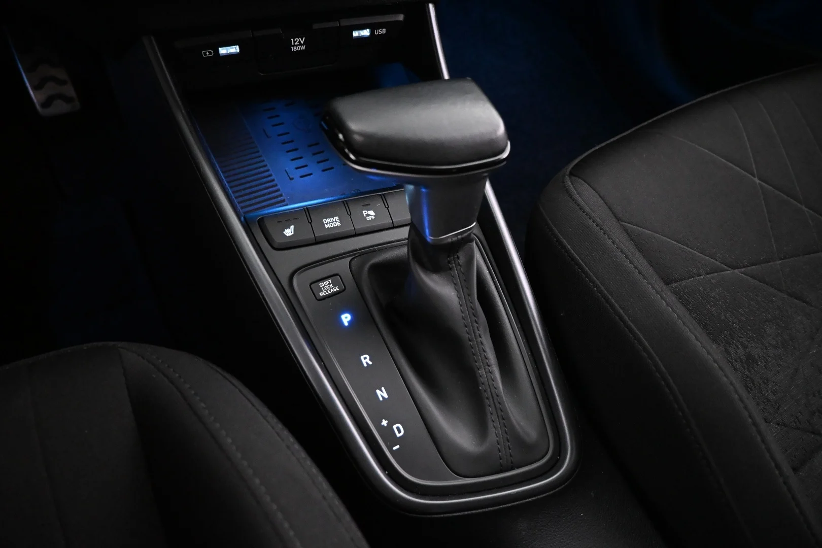 Car Image - 4FPxZ0NFoY9AsAmbqPuxpC