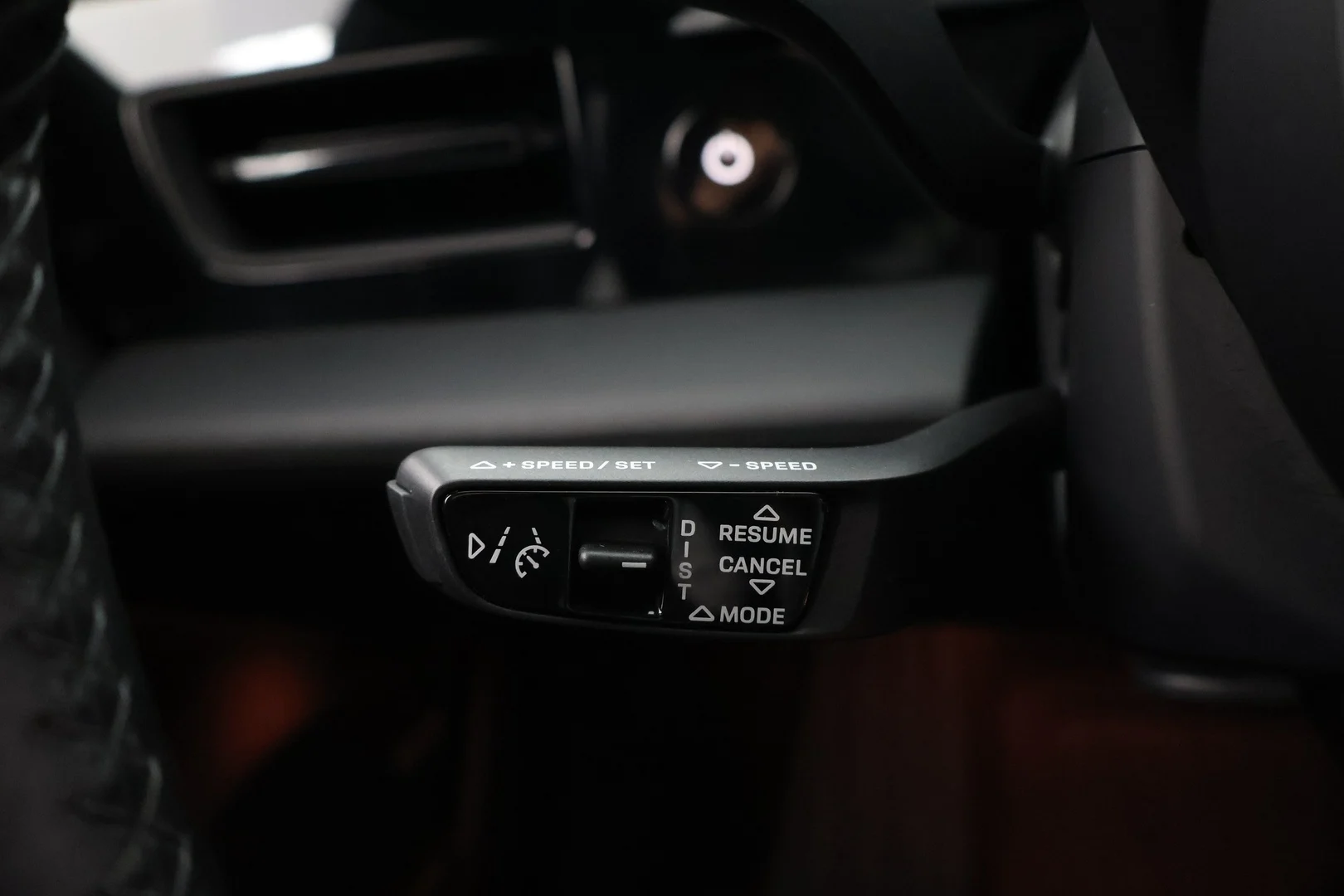 Car Image - 63KoFnNaVCe8h8afqvL9fp