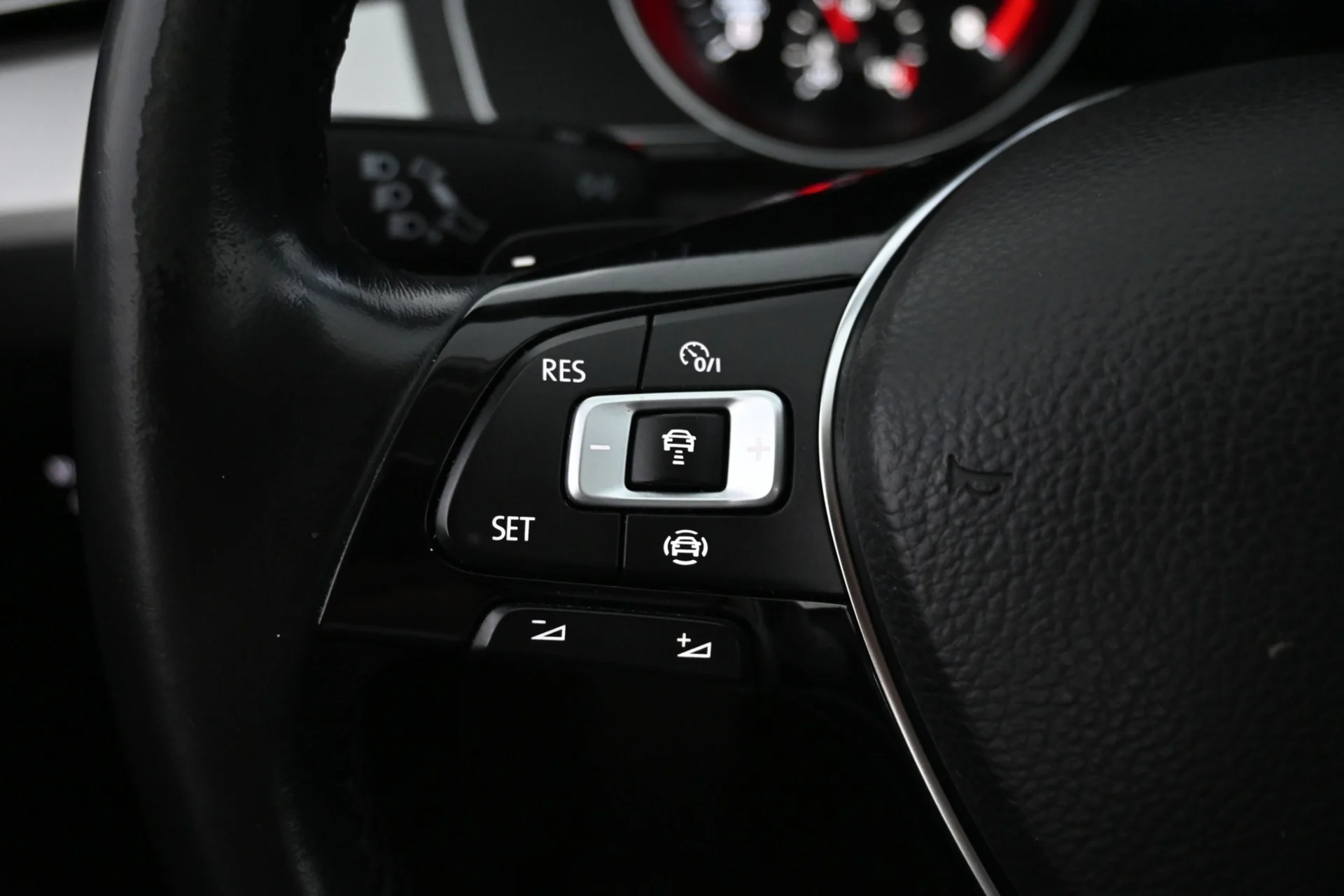 Car Image - 1hdjWm7kTYyUF1vHmXqQly