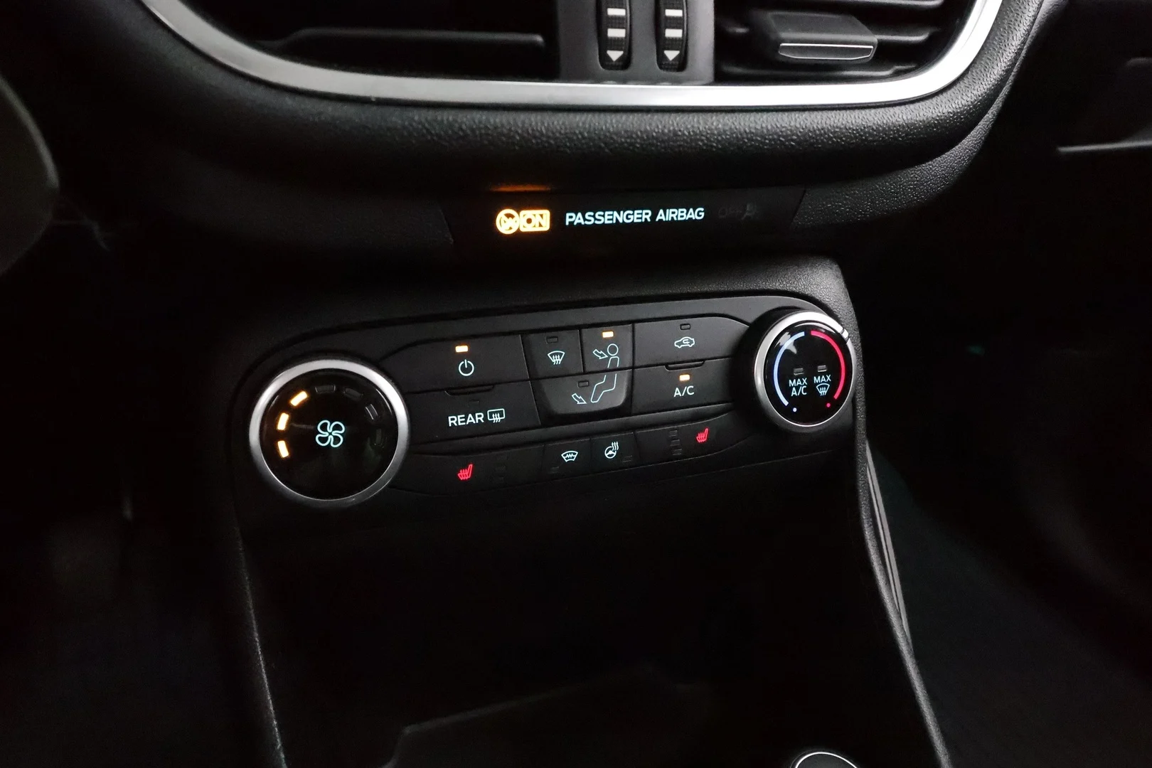 Car Image - 6OKWfZLM0VJZps1bC1iran