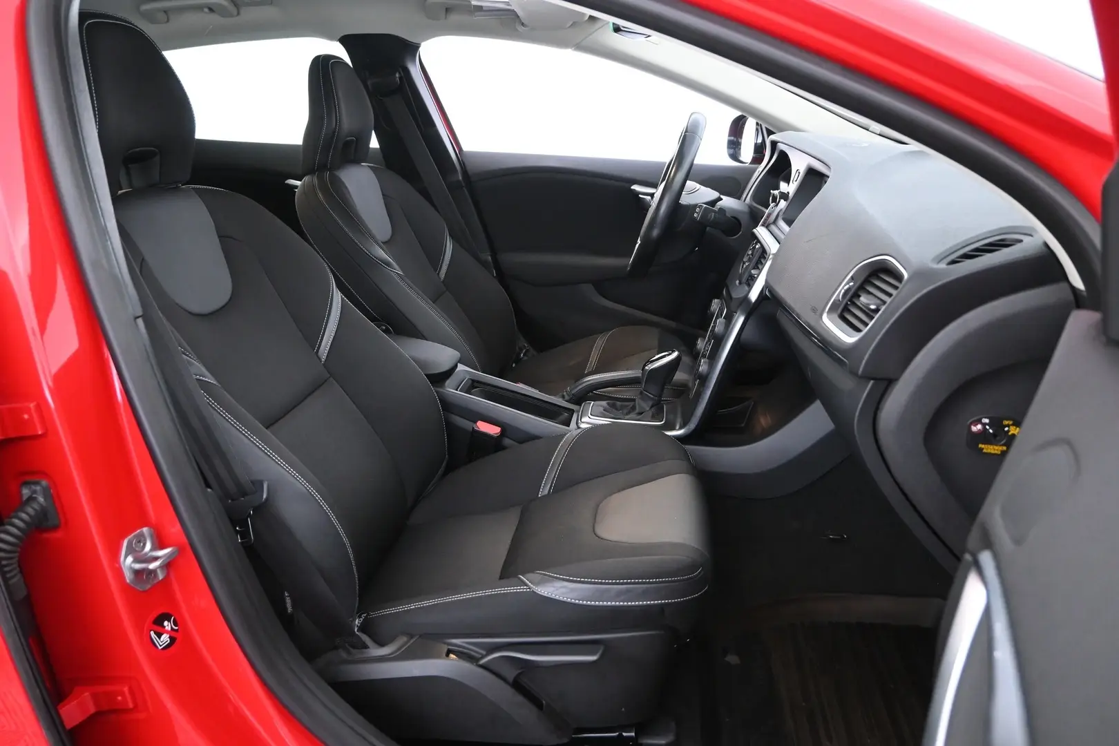 Car Image - 2XmsPidEKCJR1aWW8Vj6UZ