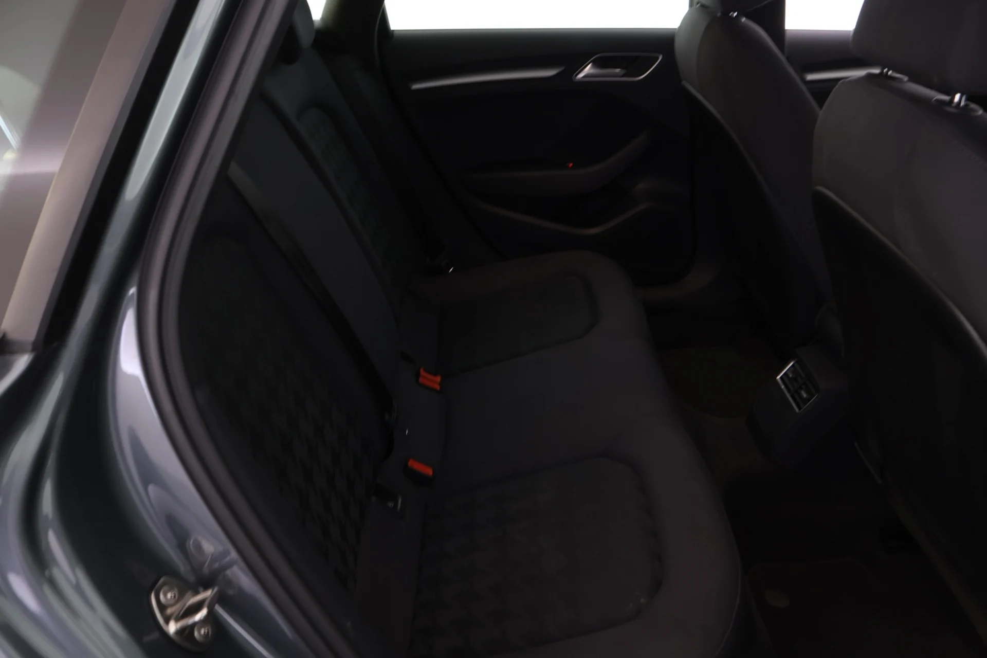 Car Image - 6jXDHOdEFJfKyHLxePbjDP