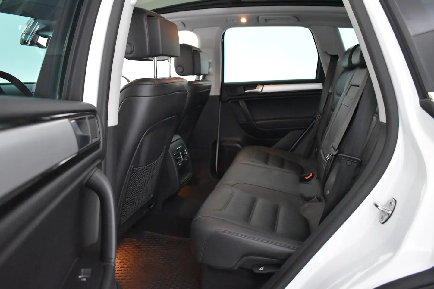 Car Image - 2a7h2zXA7gkyf8r9iN0F8V