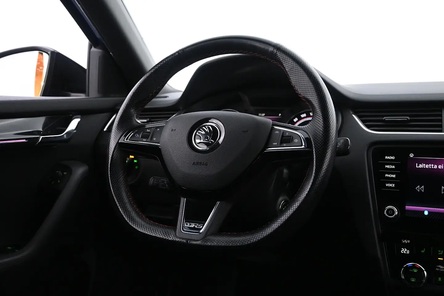 Car Image - 3NxC0Cp4jBBWg6wOfm2glD