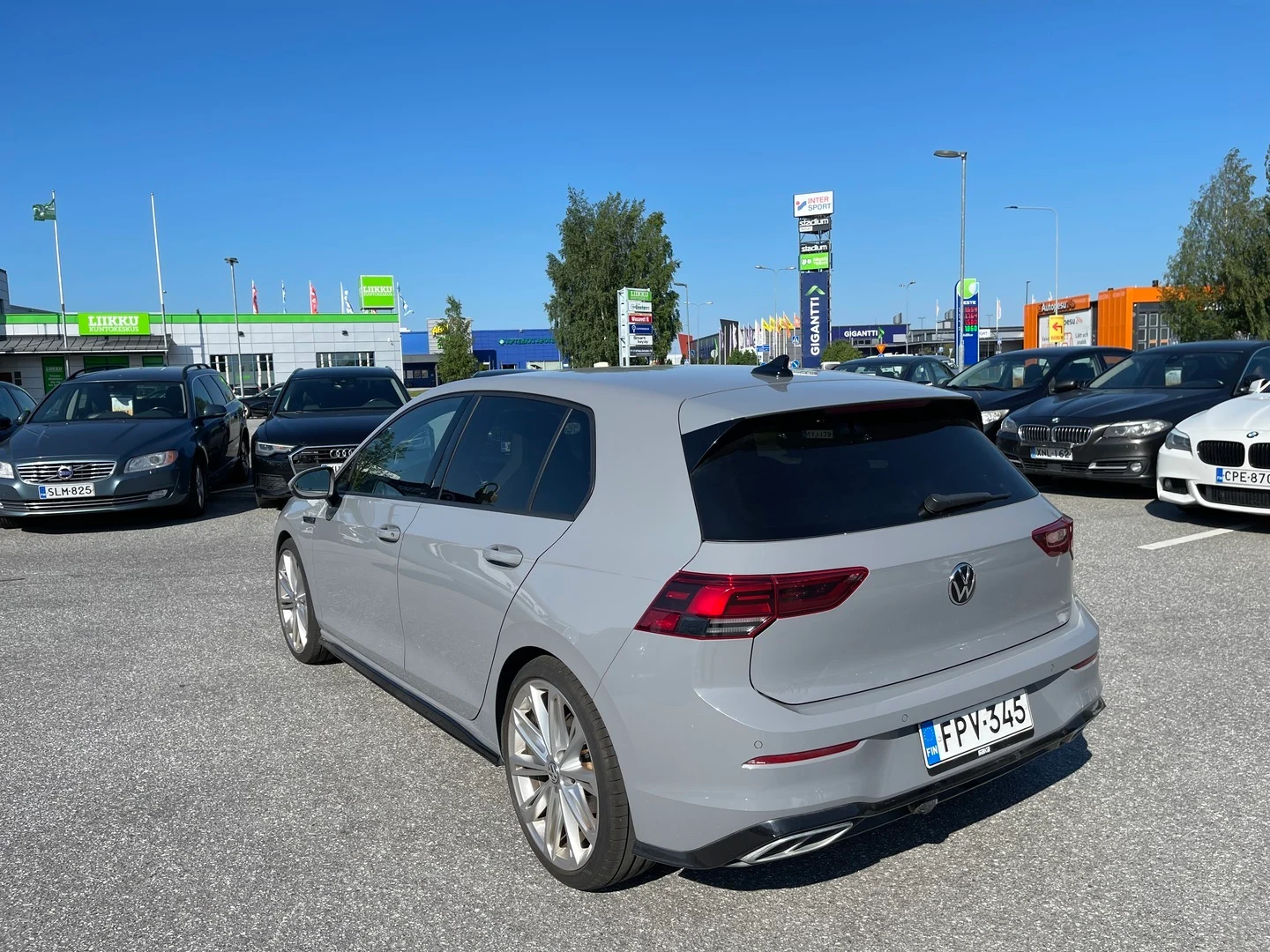 Car Image - Vqq2jIEHEFEEZIMRLcYbS
