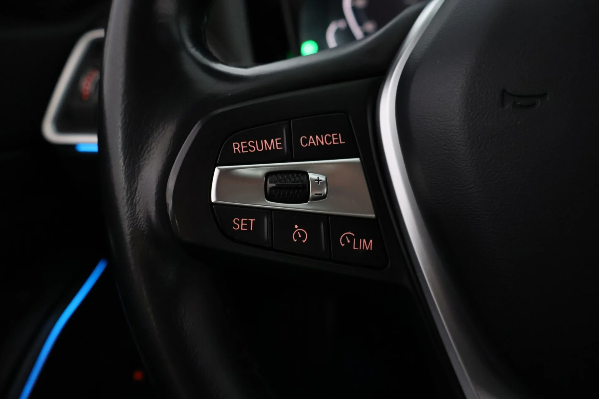 Car Image - 2BZtqYyP1rwumNuuMzX4pT