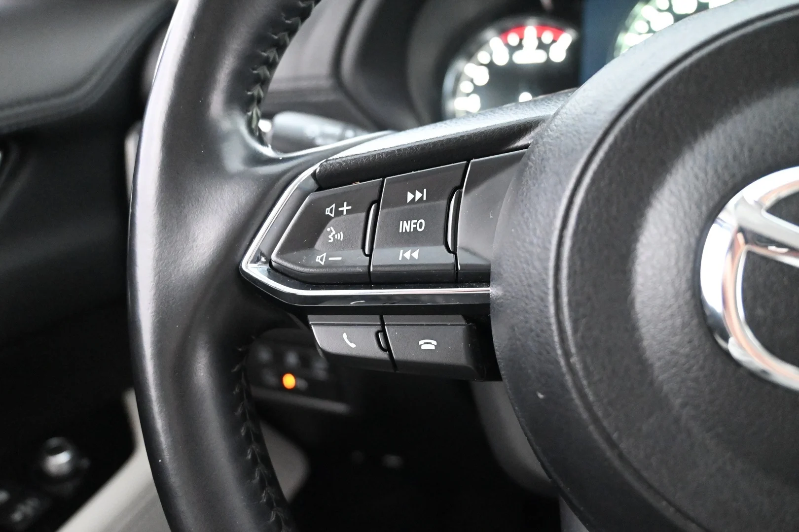 Car Image - 6SFlZm2FVnGIqi2uQZW4gY