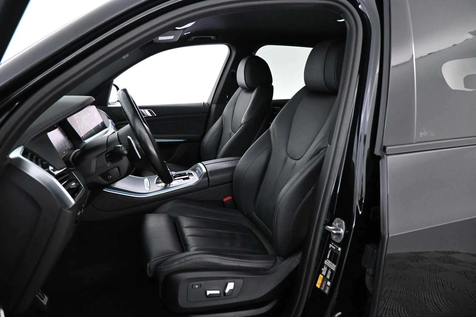 Car Image - 3JuIXUr4ibjFMEsQMz2xd2
