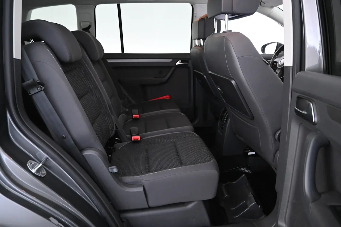 Car Image - 4ETsHPiijhSLaLRvVa1rVo