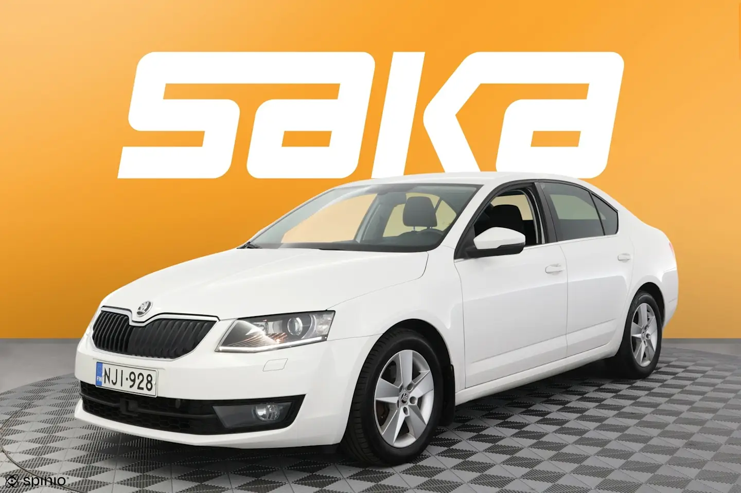 Car Image - 2BawsJ65SxunKi7u7GFmM9