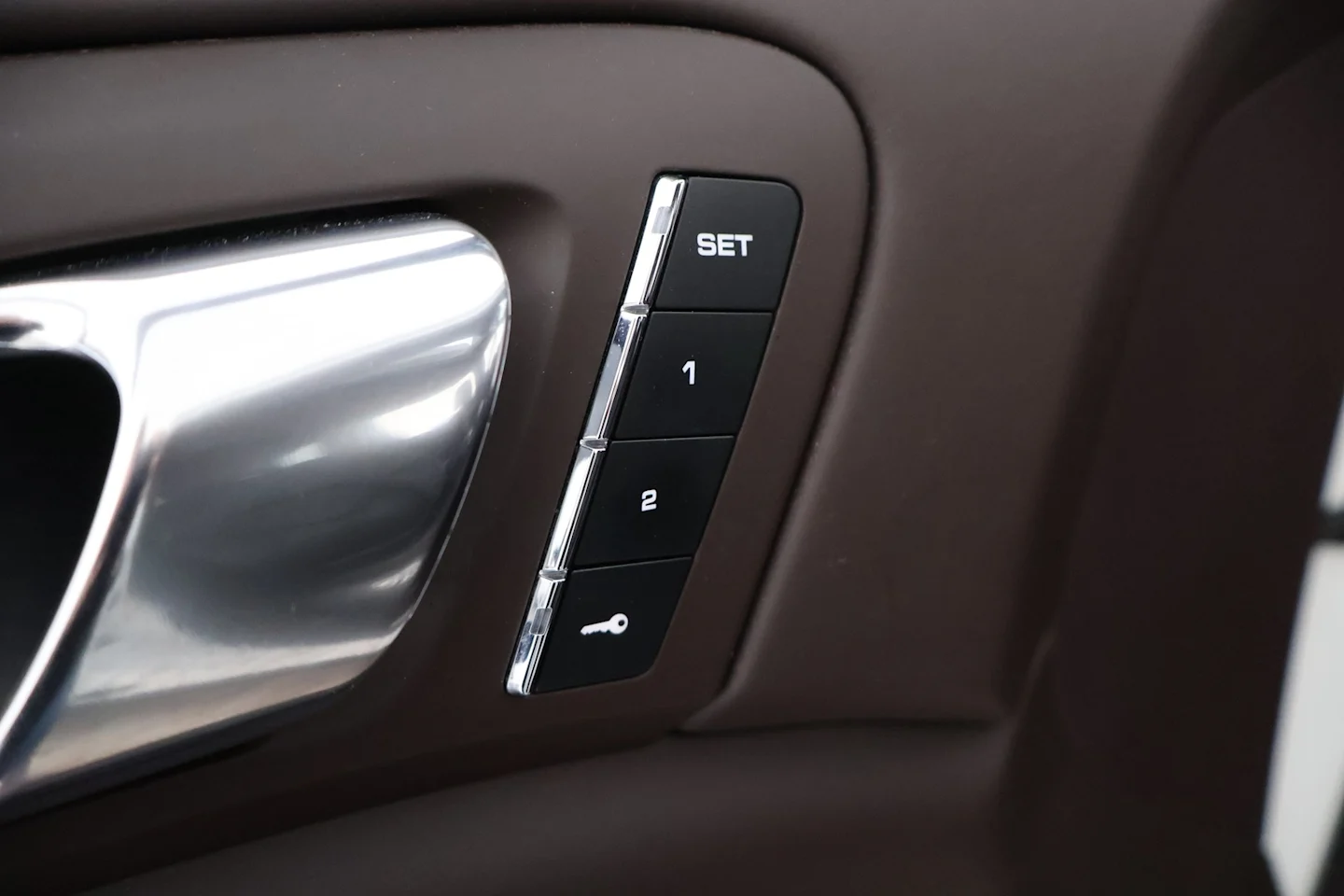 Car Image - 7LvFqadFKCUDBLQFFGlNxR